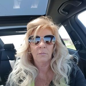 Meet your Posher, Cathy